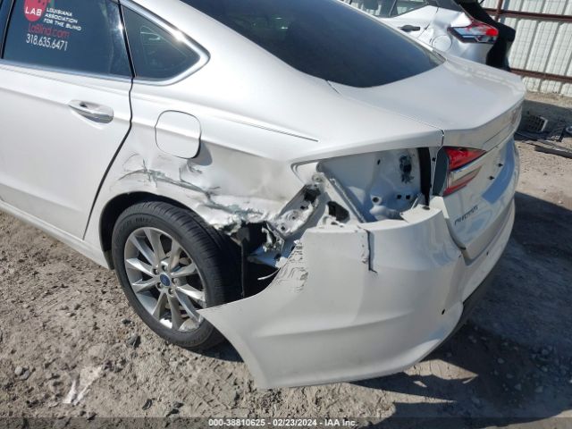 Photo 5 VIN: 3FA6P0HD2HR128447 - FORD FUSION 