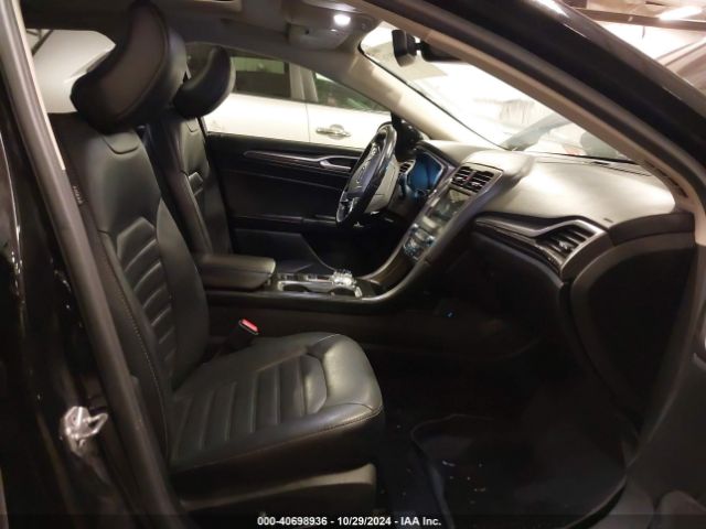 Photo 4 VIN: 3FA6P0HD2HR240780 - FORD FUSION 