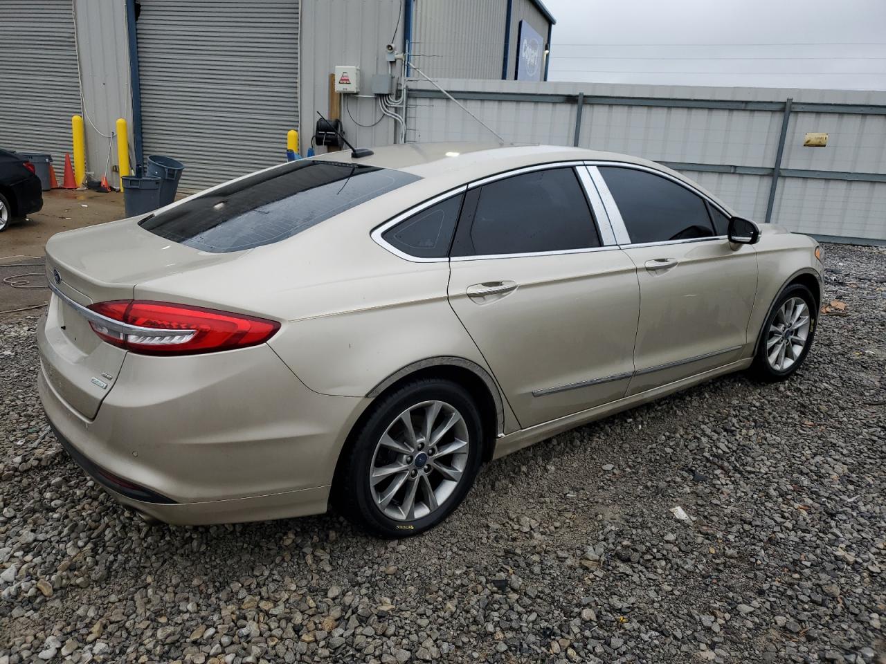 Photo 2 VIN: 3FA6P0HD2HR346176 - FORD FUSION 