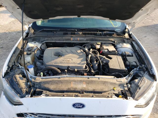 Photo 6 VIN: 3FA6P0HD2HR379260 - FORD FUSION SE 