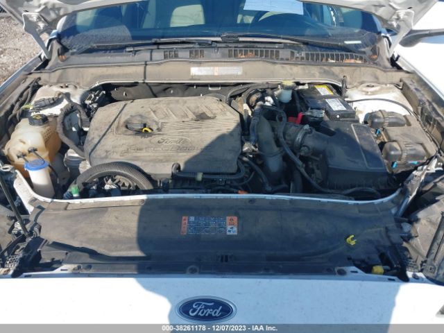 Photo 9 VIN: 3FA6P0HD2JR140166 - FORD FUSION 