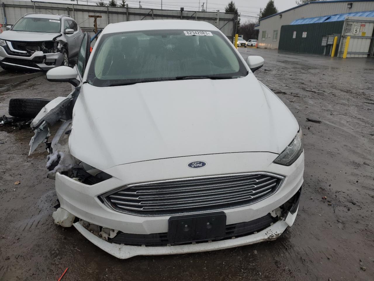 Photo 4 VIN: 3FA6P0HD2JR165391 - FORD FUSION 