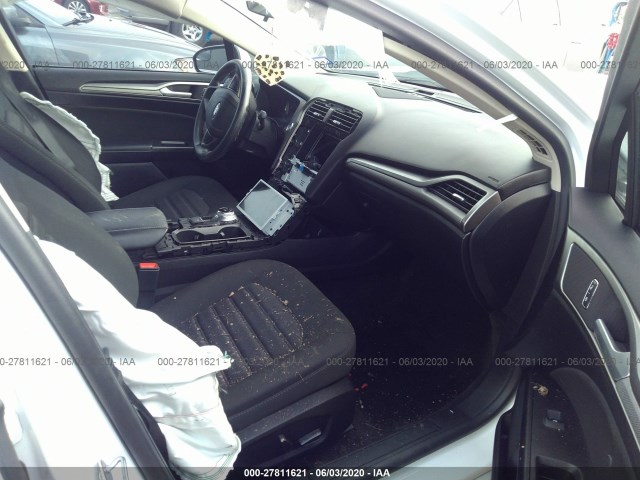 Photo 4 VIN: 3FA6P0HD2JR203590 - FORD FUSION 