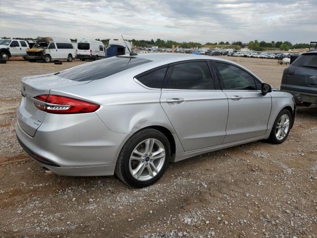 Photo 2 VIN: 3FA6P0HD2JR213701 - FORD FUSION SE 