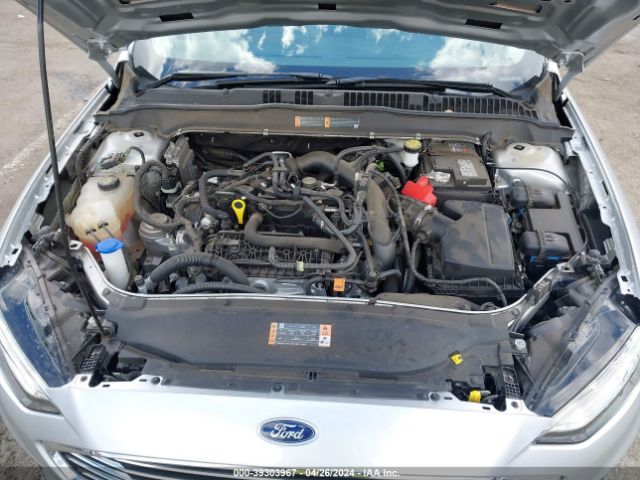 Photo 9 VIN: 3FA6P0HD2KR135812 - FORD FUSION 