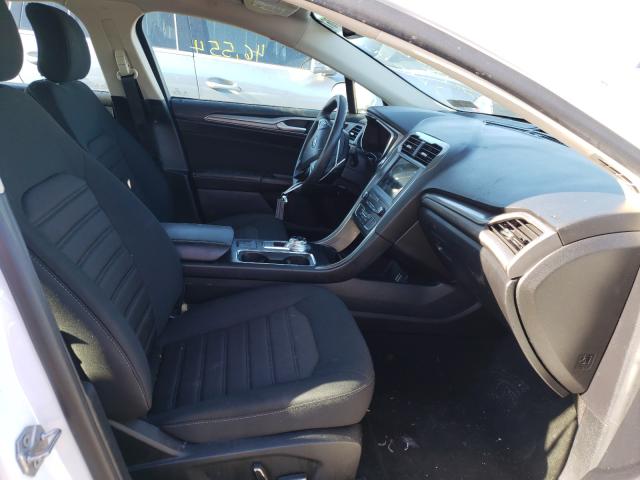 Photo 4 VIN: 3FA6P0HD2KR238647 - FORD FUSION SE 