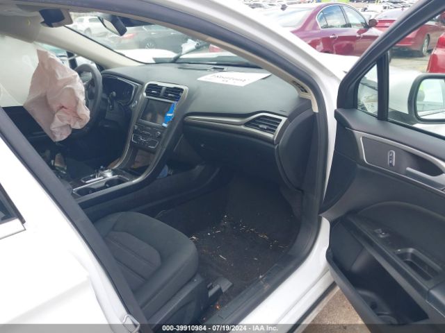 Photo 4 VIN: 3FA6P0HD2LR104061 - FORD FUSION 