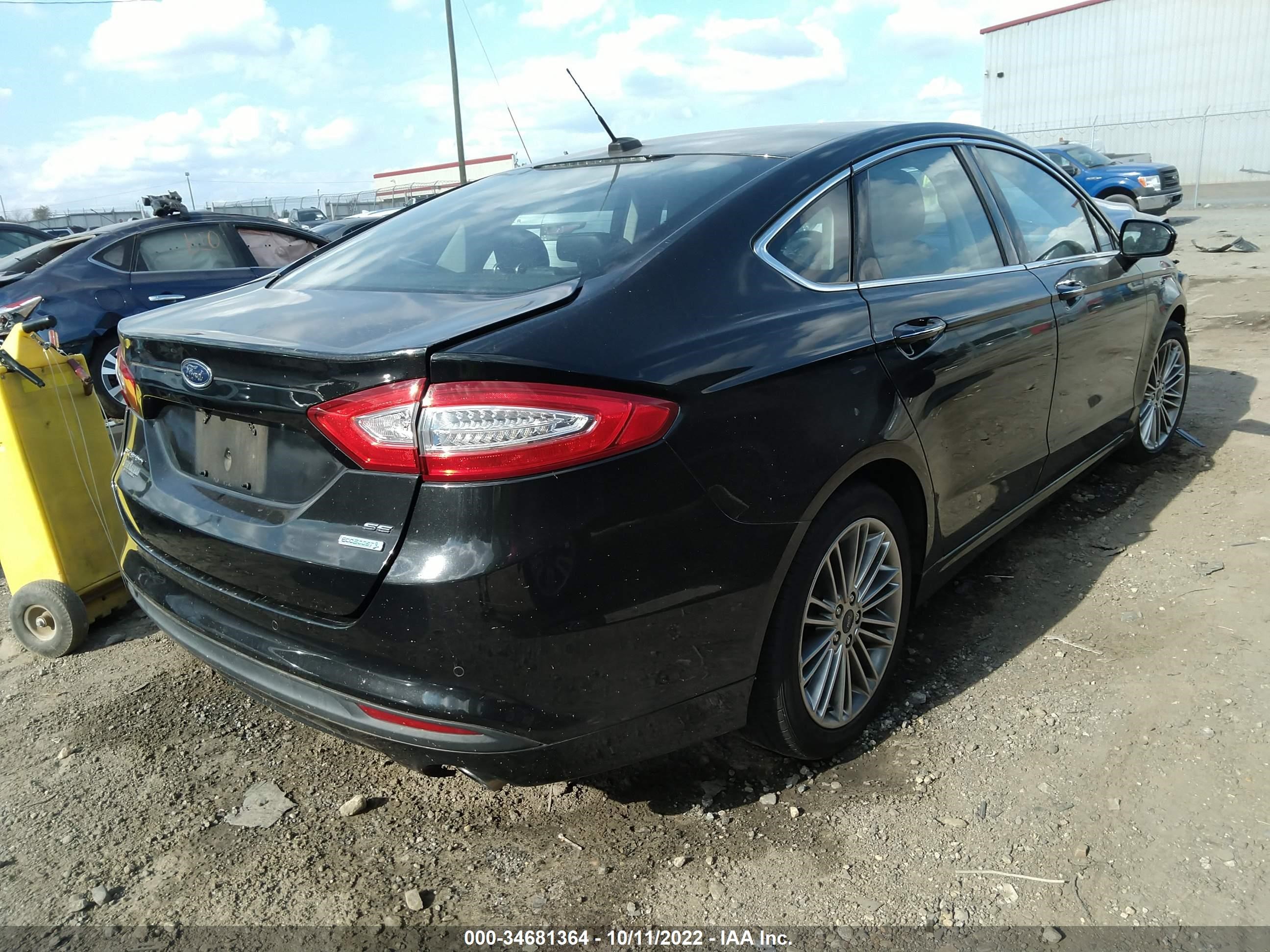 Photo 3 VIN: 3FA6P0HD3FR176228 - FORD FUSION 