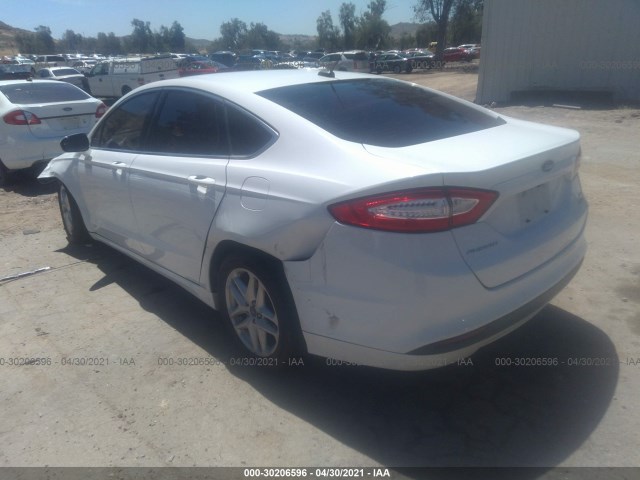 Photo 2 VIN: 3FA6P0HD3FR253955 - FORD FUSION 