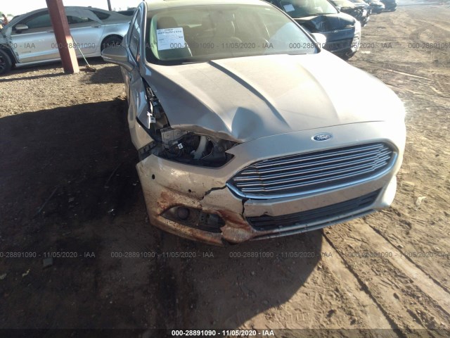 Photo 5 VIN: 3FA6P0HD3FR257939 - FORD FUSION 