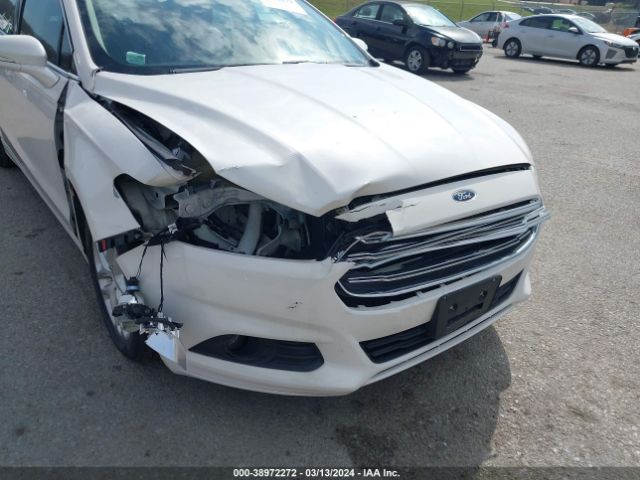 Photo 5 VIN: 3FA6P0HD3FR263949 - FORD FUSION 