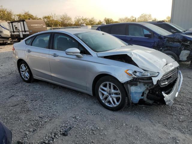 Photo 3 VIN: 3FA6P0HD3FR279648 - FORD FUSION SE 