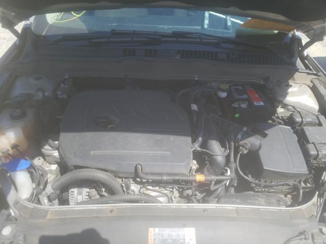 Photo 6 VIN: 3FA6P0HD3FR306489 - FORD FUSION SE 