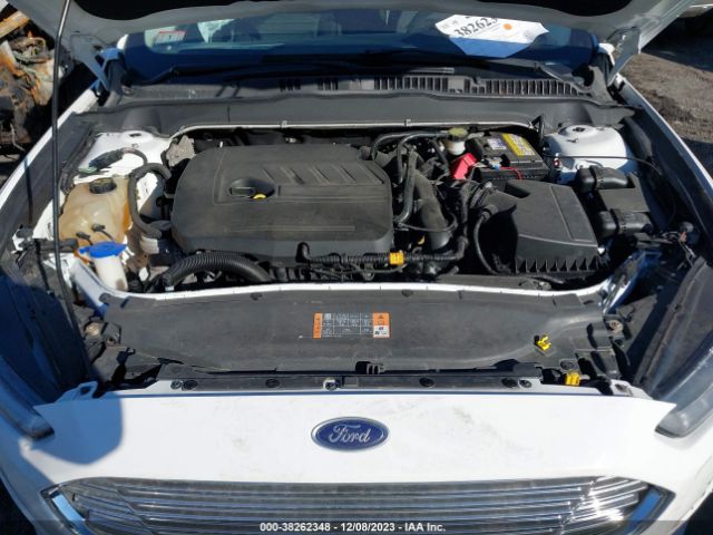 Photo 9 VIN: 3FA6P0HD3FR306959 - FORD FUSION 