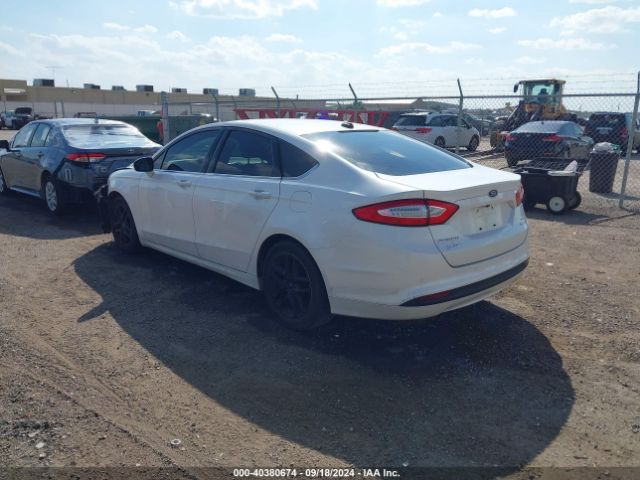 Photo 2 VIN: 3FA6P0HD3GR239541 - FORD FUSION 