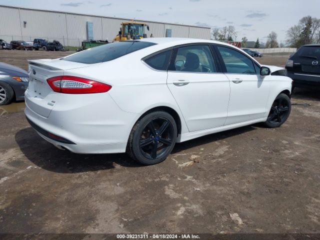 Photo 3 VIN: 3FA6P0HD3GR278663 - FORD FUSION 