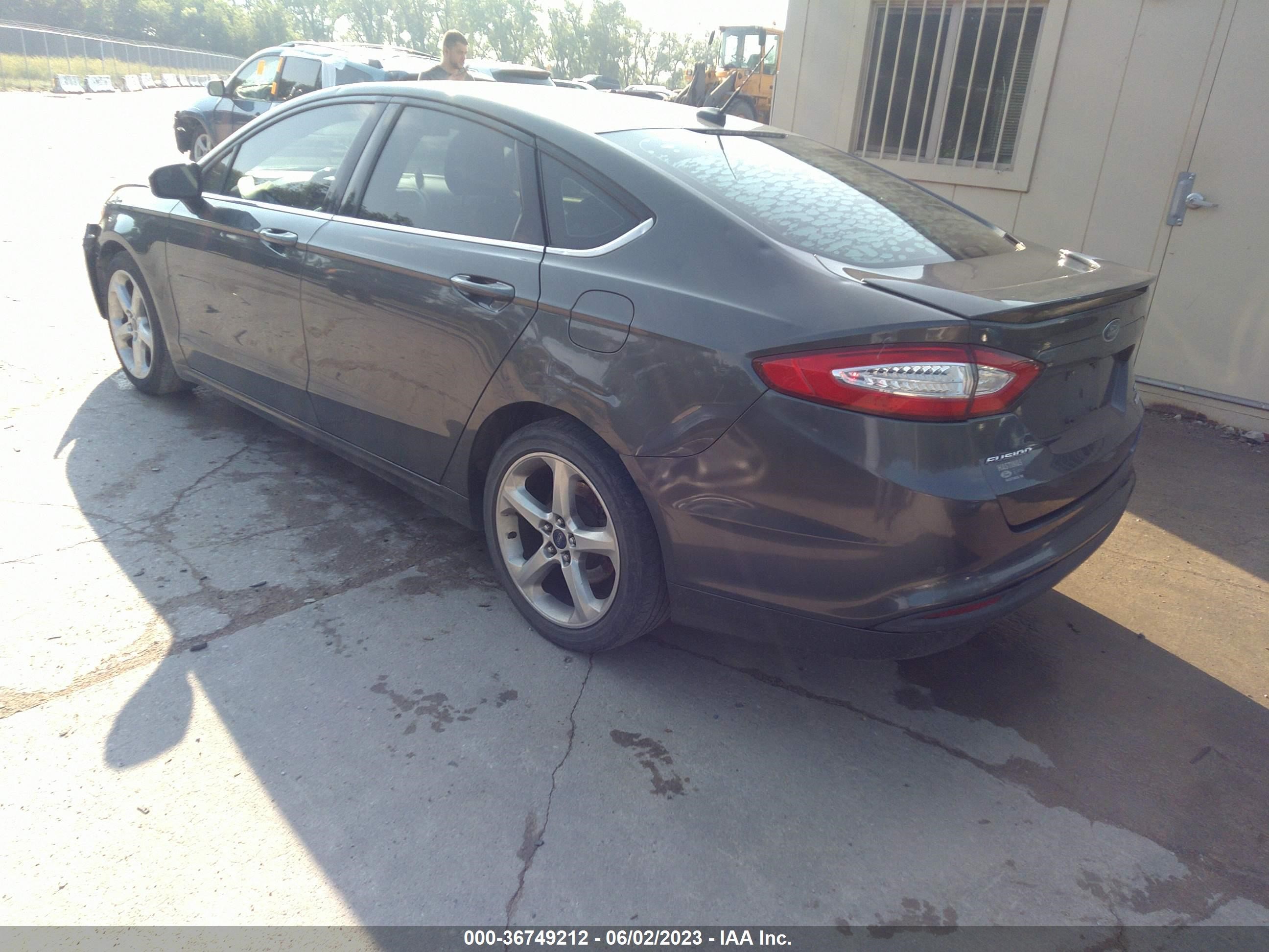 Photo 2 VIN: 3FA6P0HD3GR328896 - FORD FUSION 