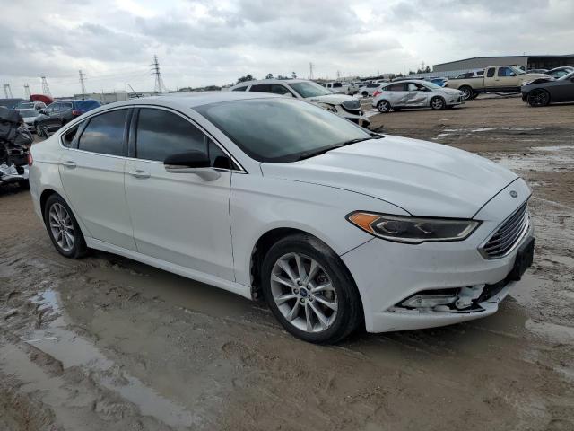 Photo 3 VIN: 3FA6P0HD3HR130773 - FORD FUSION SE 