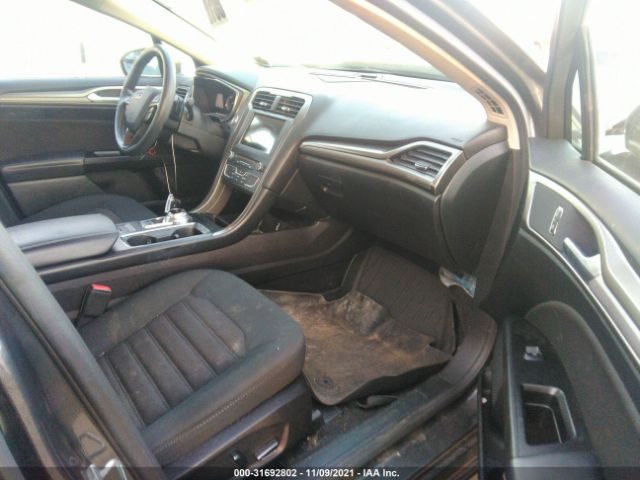 Photo 4 VIN: 3FA6P0HD3HR203463 - FORD FUSION 