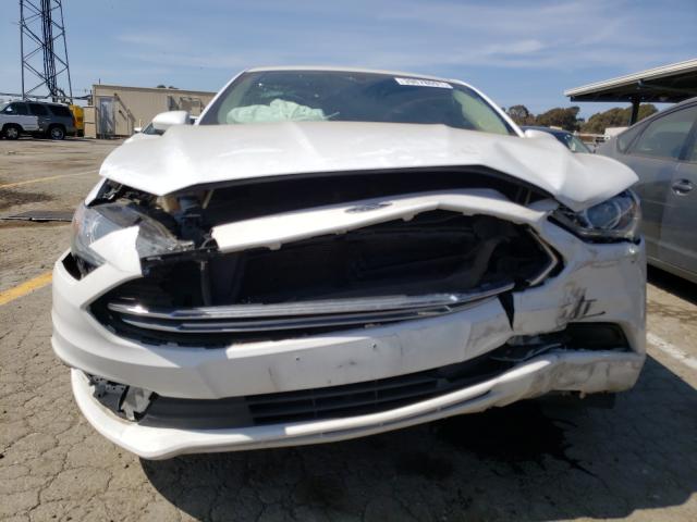 Photo 8 VIN: 3FA6P0HD3HR253327 - FORD FUSION SE 