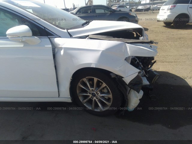 Photo 5 VIN: 3FA6P0HD3HR307595 - FORD FUSION 