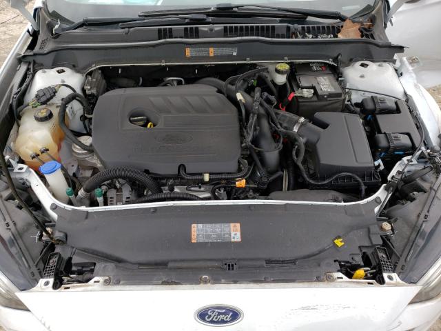 Photo 6 VIN: 3FA6P0HD3HR317107 - FORD FUSION SE 