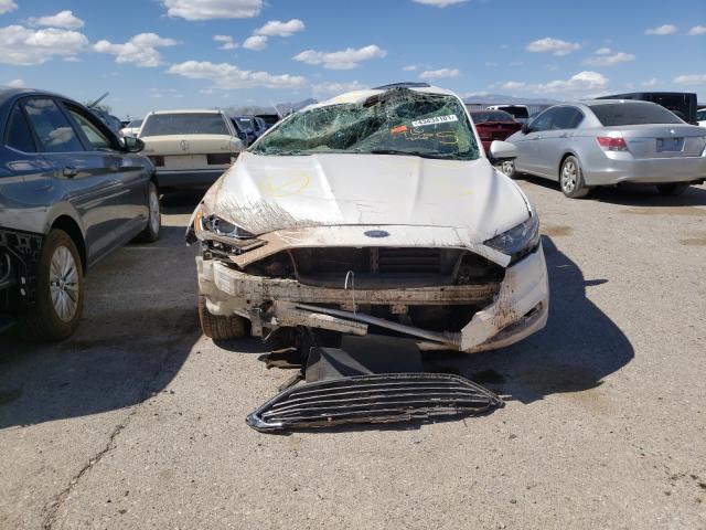 Photo 8 VIN: 3FA6P0HD3JR127653 - FORD FUSION SE 