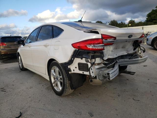 Photo 2 VIN: 3FA6P0HD3JR157591 - FORD FUSION SE 