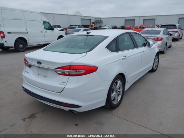 Photo 3 VIN: 3FA6P0HD3JR207860 - FORD FUSION 