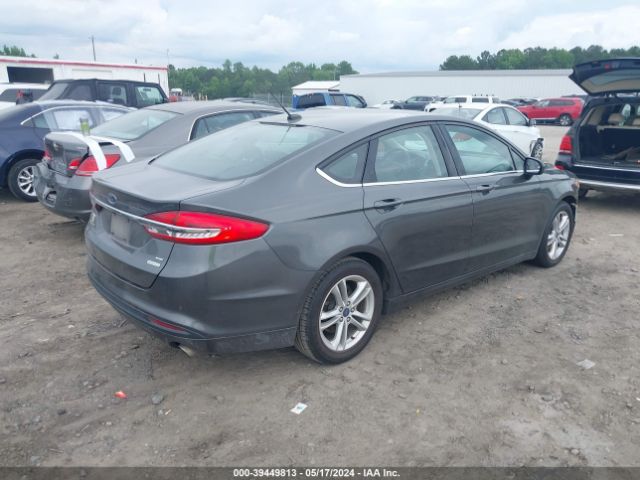 Photo 3 VIN: 3FA6P0HD3JR283322 - FORD FUSION 