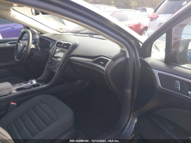 Photo 4 VIN: 3FA6P0HD3KR128366 - FORD FUSION 