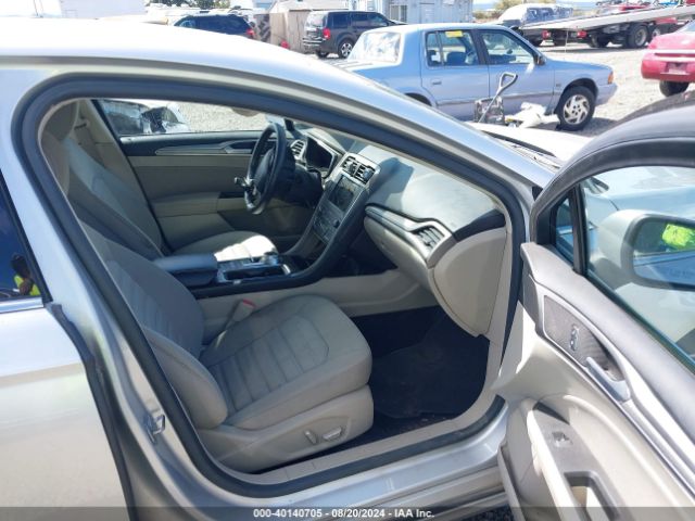 Photo 4 VIN: 3FA6P0HD3KR136497 - FORD FUSION 