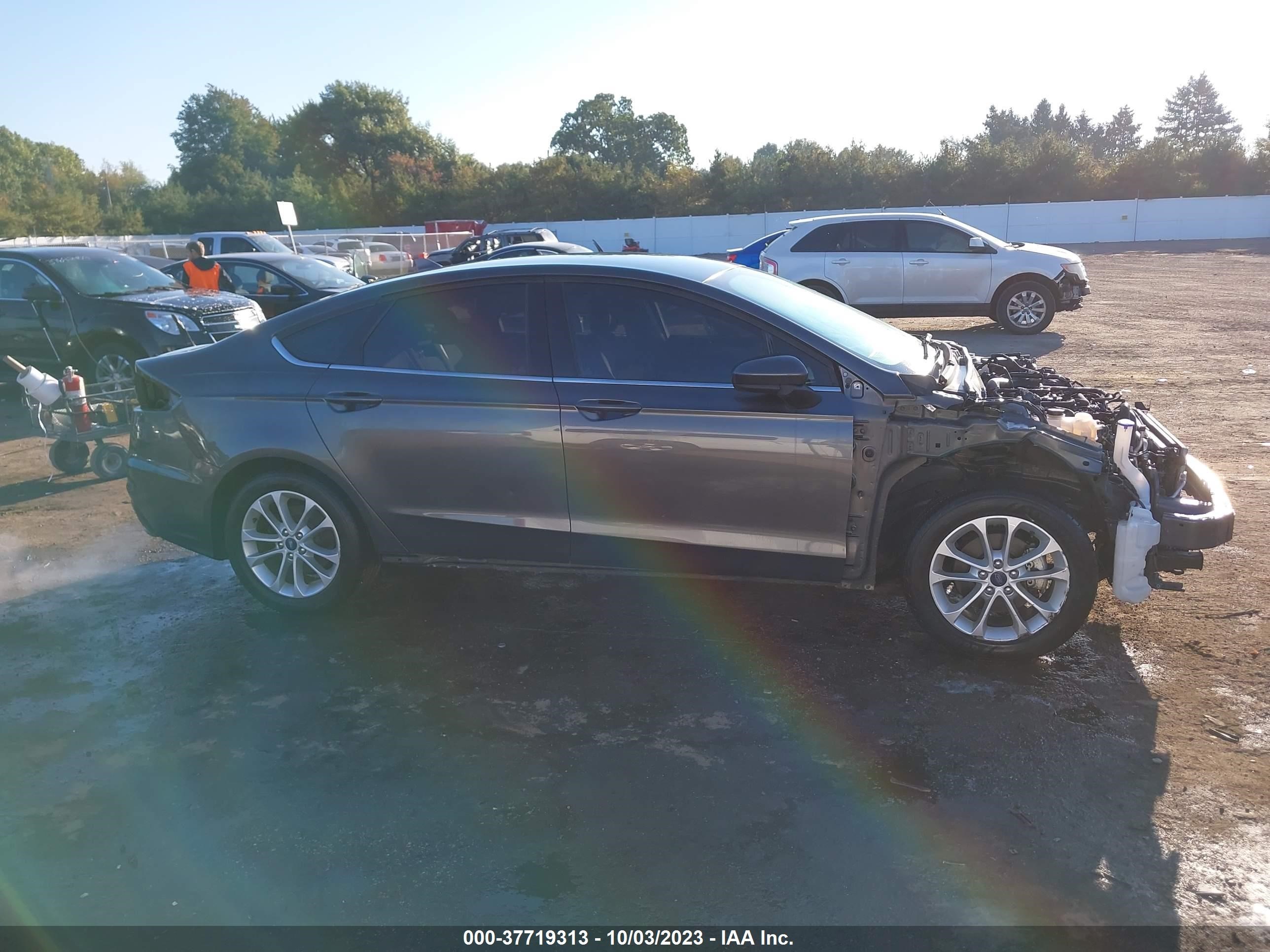 Photo 13 VIN: 3FA6P0HD3KR230394 - FORD FUSION 