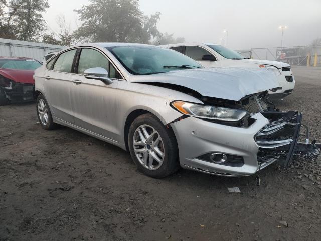 Photo 3 VIN: 3FA6P0HD4FR179588 - FORD FUSION SE 