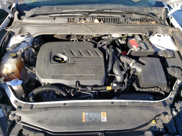 Photo 6 VIN: 3FA6P0HD4FR209270 - FORD FUSION SE 