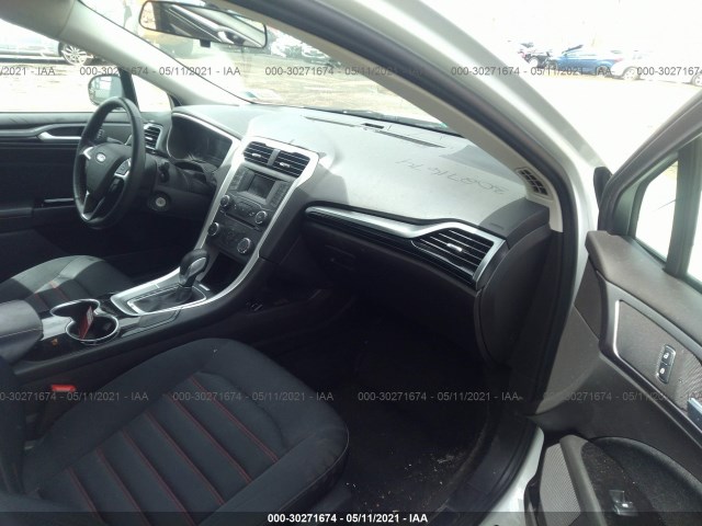 Photo 4 VIN: 3FA6P0HD4GR148438 - FORD FUSION 