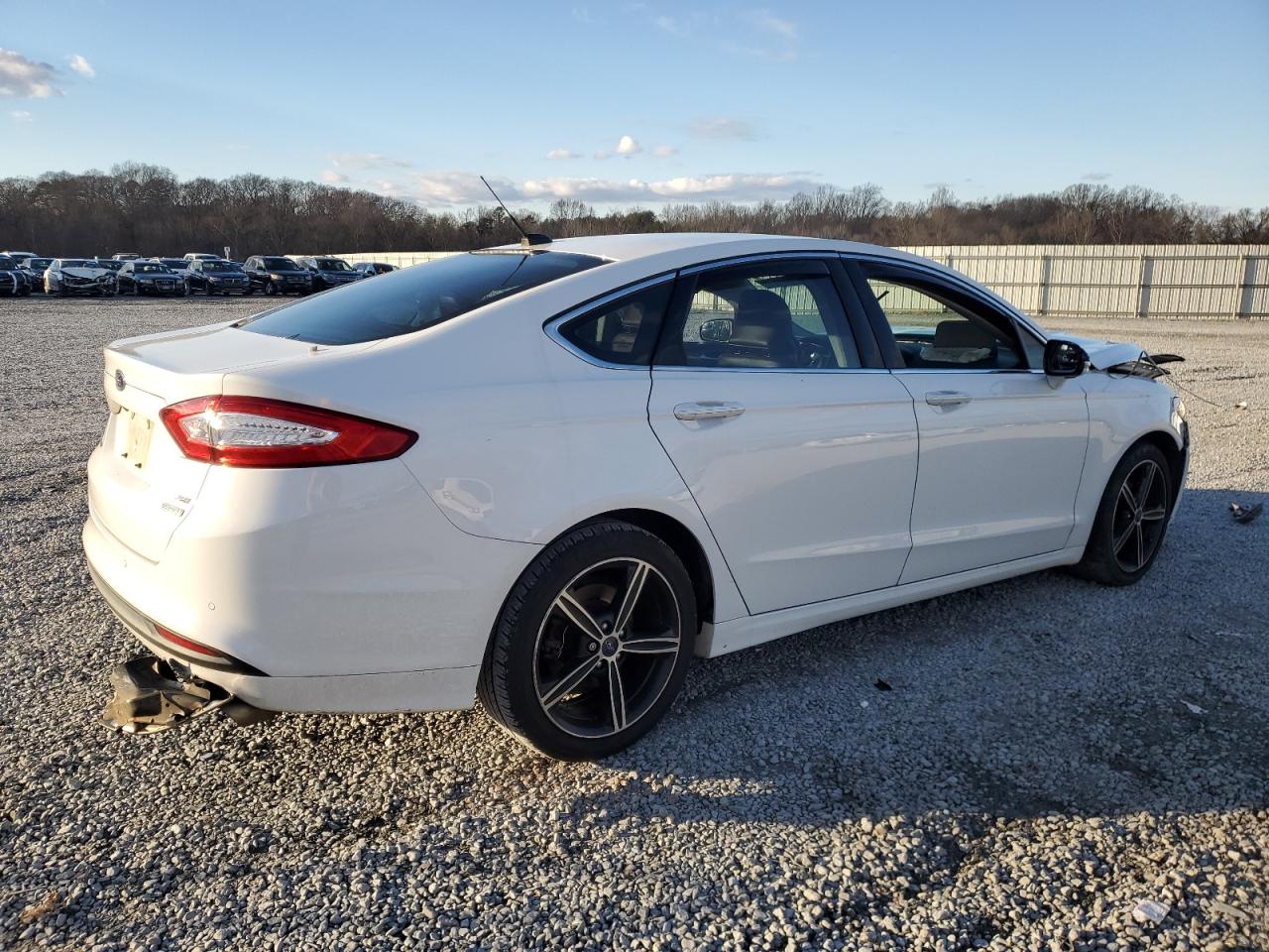 Photo 2 VIN: 3FA6P0HD4GR155891 - FORD FUSION 