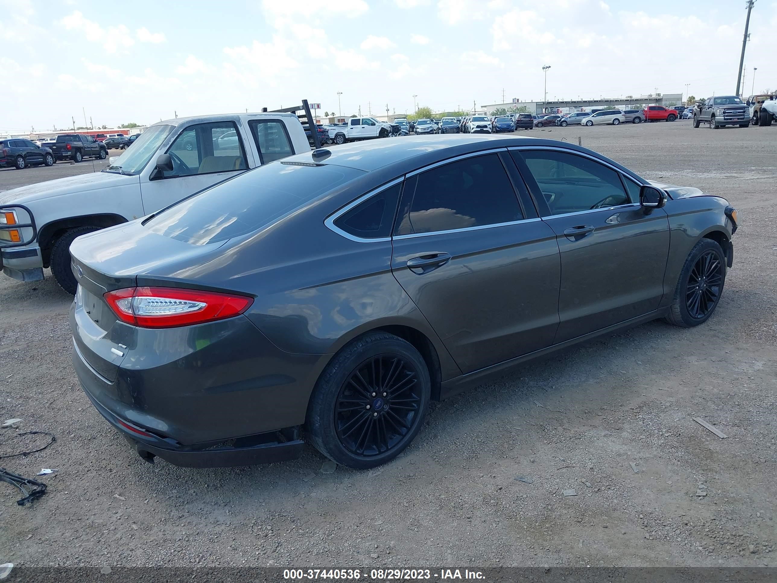 Photo 3 VIN: 3FA6P0HD4GR289851 - FORD FUSION 