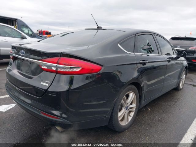 Photo 3 VIN: 3FA6P0HD4JR142694 - FORD FUSION 