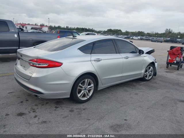 Photo 3 VIN: 3FA6P0HD4JR146986 - FORD FUSION 