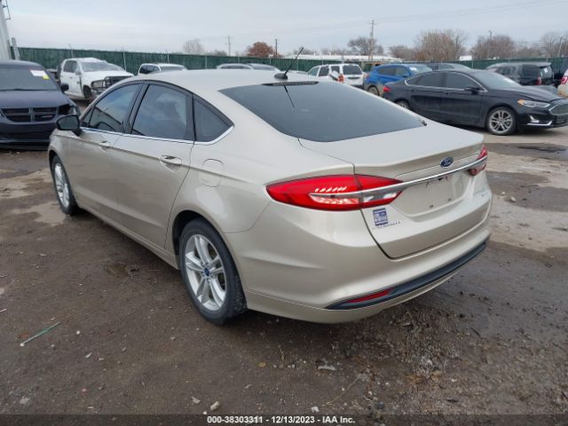 Photo 2 VIN: 3FA6P0HD4JR158622 - FORD FUSION 