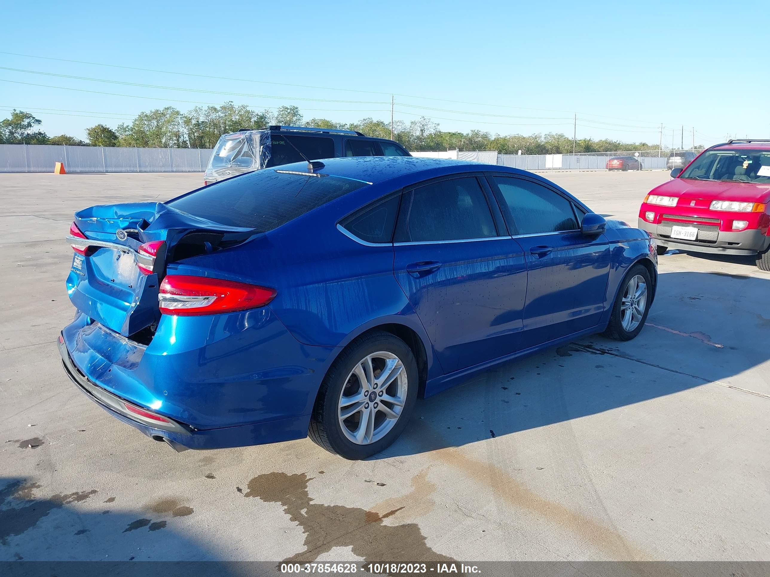 Photo 3 VIN: 3FA6P0HD4JR176408 - FORD FUSION 