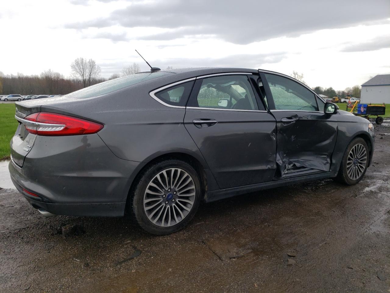 Photo 2 VIN: 3FA6P0HD4JR223968 - FORD FUSION 