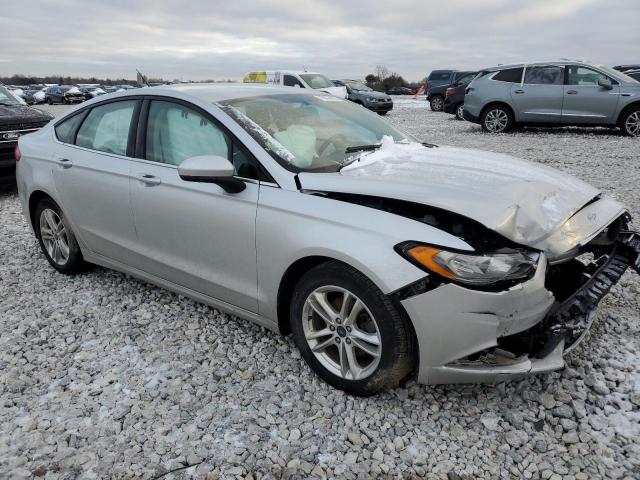 Photo 3 VIN: 3FA6P0HD4JR223985 - FORD FUSION 