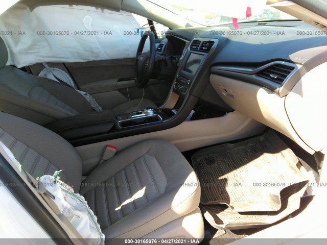 Photo 4 VIN: 3FA6P0HD4JR233240 - FORD FUSION 