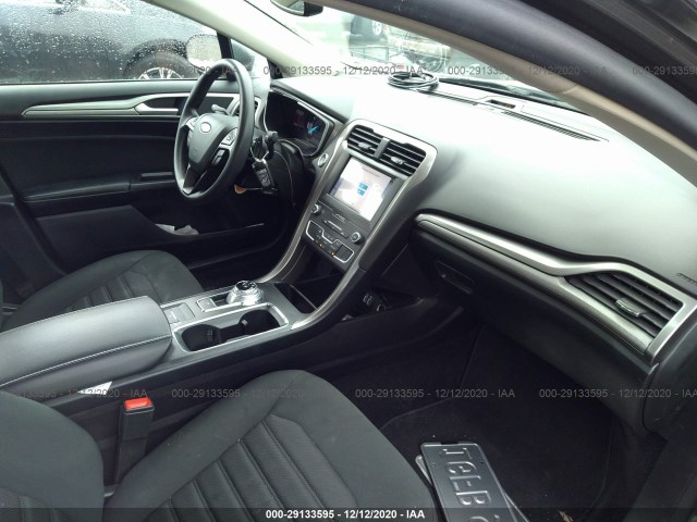 Photo 4 VIN: 3FA6P0HD4KR227939 - FORD FUSION 