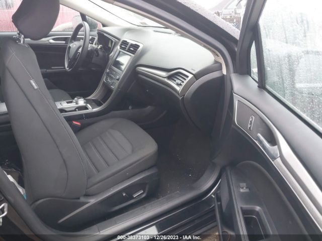 Photo 4 VIN: 3FA6P0HD4KR267485 - FORD FUSION 