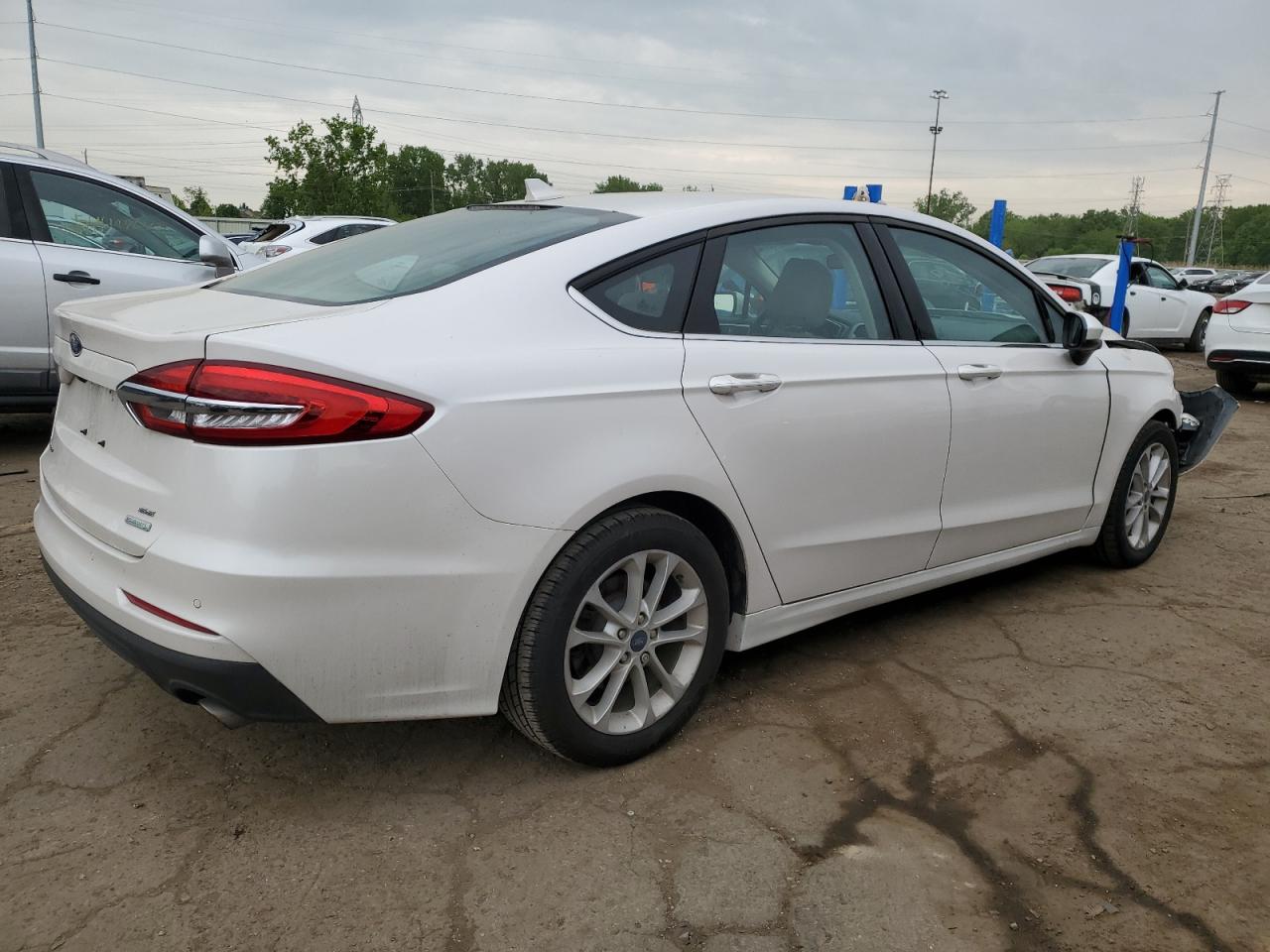 Photo 2 VIN: 3FA6P0HD4LR166769 - FORD FUSION 