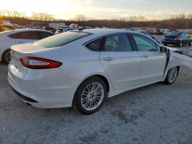 Photo 2 VIN: 3FA6P0HD5ER314706 - FORD FUSION SE 