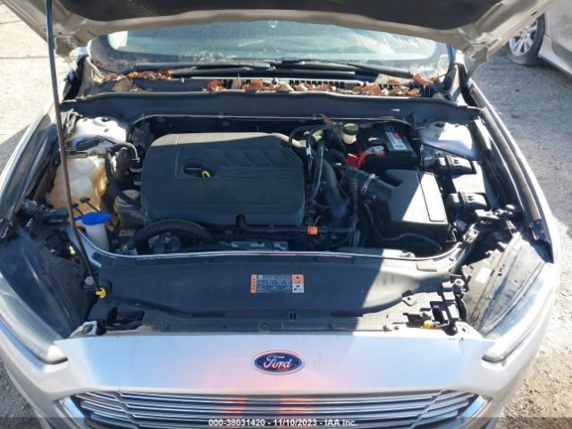 Photo 9 VIN: 3FA6P0HD5FR111574 - FORD FUSION 